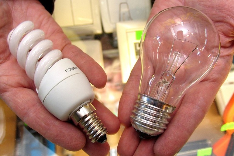 Разница энергосберегающих лампочек с простой лампой накаливания