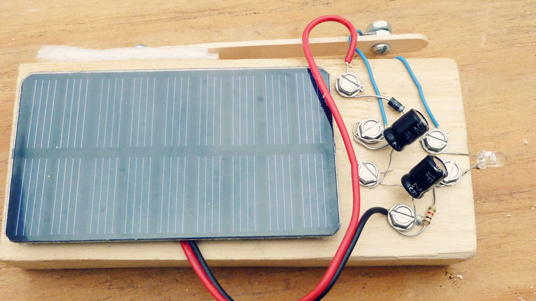 Проверка солнечной самодельной батареи
