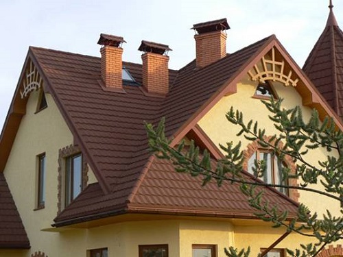 Дом с многощипцовой крышей