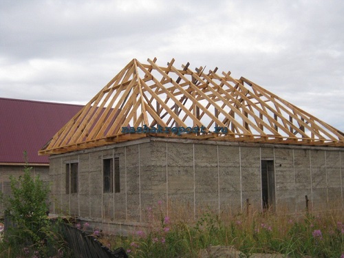 Стропильная система вальмовой крыши 