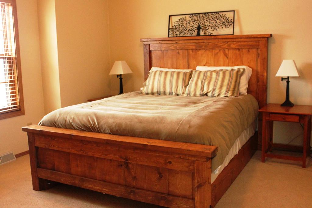 Деревянная кровать своими руками: пошаговая инструкция